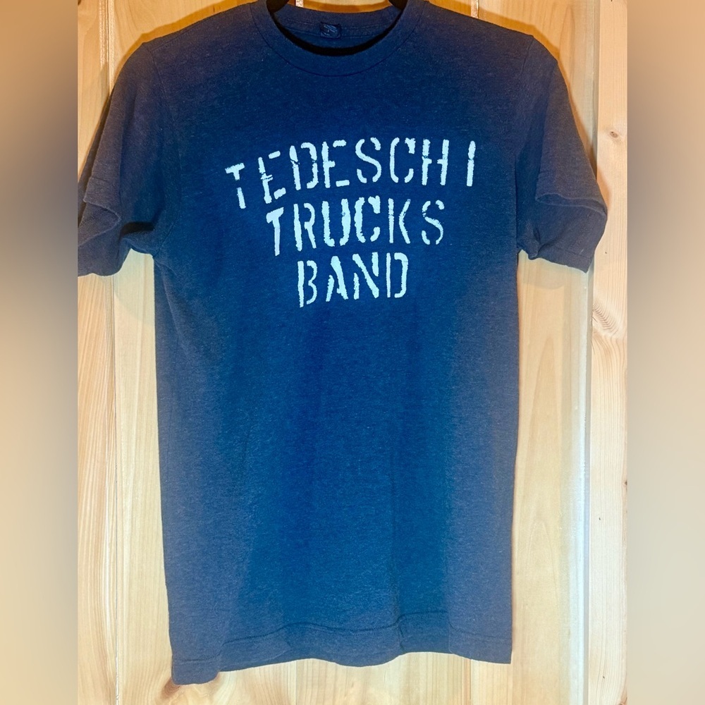 Tedeschi Trucks Band Black T-Shirt, size small